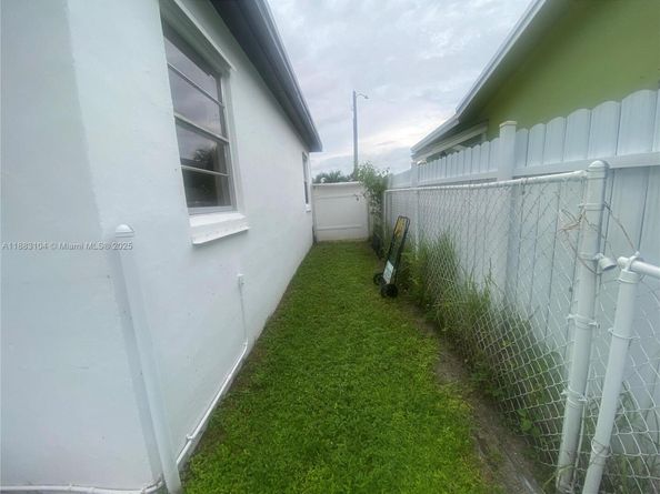 3416 SW 12th Ct, Fort Lauderdale FL 33312
