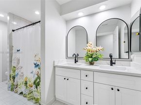 550 NW 110th Ave, Plantation FL 33324