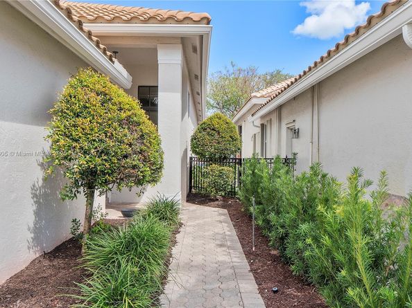 2449 NW 64th St, Boca Raton FL 33496