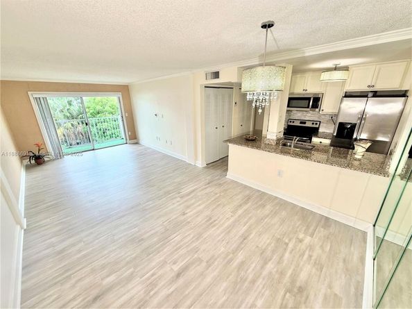 2530 SW 3rd Ave 206, Miami FL 33129