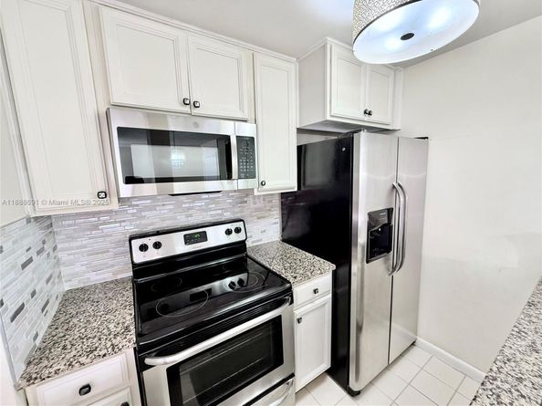 2530 SW 3rd Ave 206, Miami FL 33129