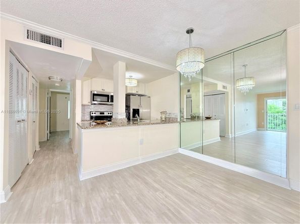 2530 SW 3rd Ave 206, Miami FL 33129