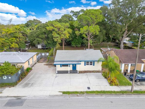 1320 N Andrews Ave, Fort Lauderdale FL 33304