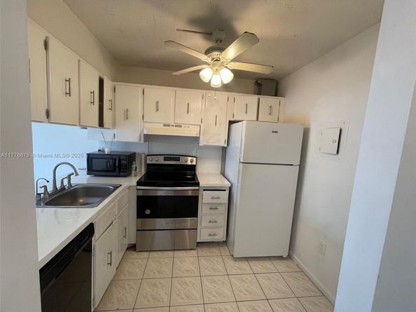 16465 NE 22nd Ave 505, North Miami Beach FL 33160