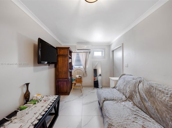 1807 N 17th Ave, Hollywood FL 33020