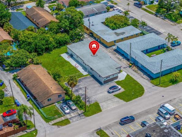 1807 N 17th Ave, Hollywood FL 33020