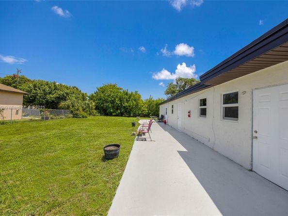 1807 N 17th Ave, Hollywood FL 33020