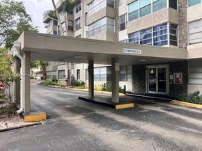 6700 Cypress Rd 207, Plantation FL 33317