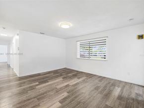 5425 SW 112th Ave, Miami FL 33165