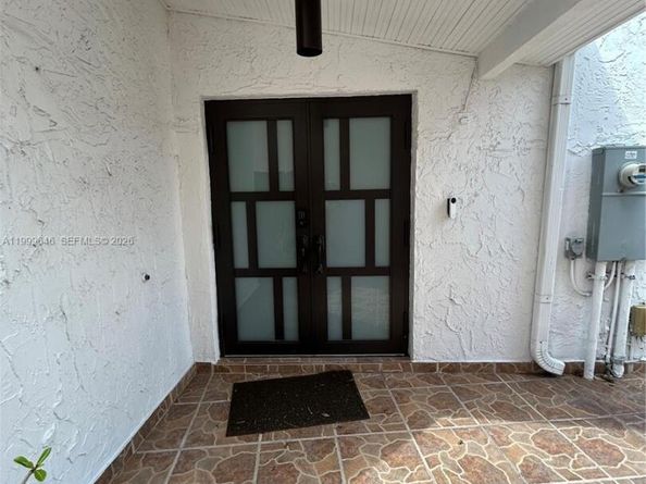 13267 SW 9th Ln, Miami FL 33184