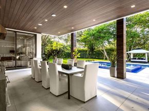 6850 SW 73rd Ct, Miami FL 33143