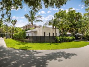2905 Washington St, Miami FL 33133