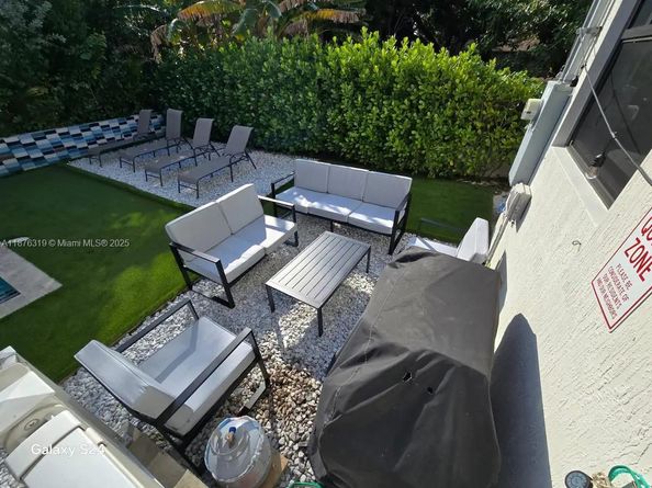 808 SW 29th St, Fort Lauderdale FL 33315