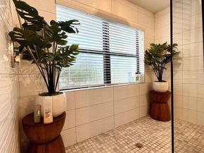 808 SW 29th St, Fort Lauderdale FL 33315