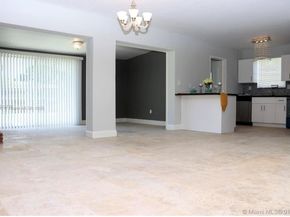 1060 NW 44, Oakland Park FL 33309