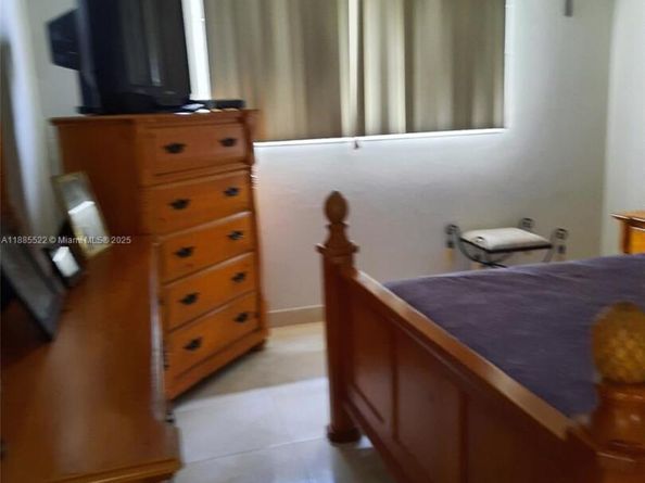 3551 NE 169 st 310, North Miami Beach FL 33160