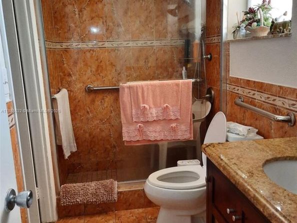 3551 NE 169 st 310, North Miami Beach FL 33160