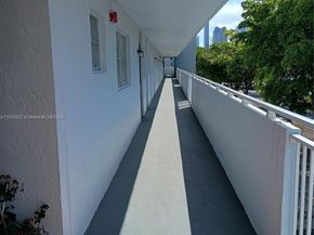 3551 NE 169 st 310, North Miami Beach FL 33160