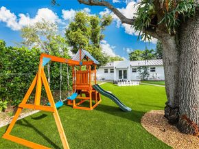 11461 SW 93rd St, Miami FL 33176