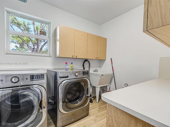 11461 SW 93rd St, Miami FL 33176