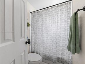 3143 NW 59th St, Miami FL 33142