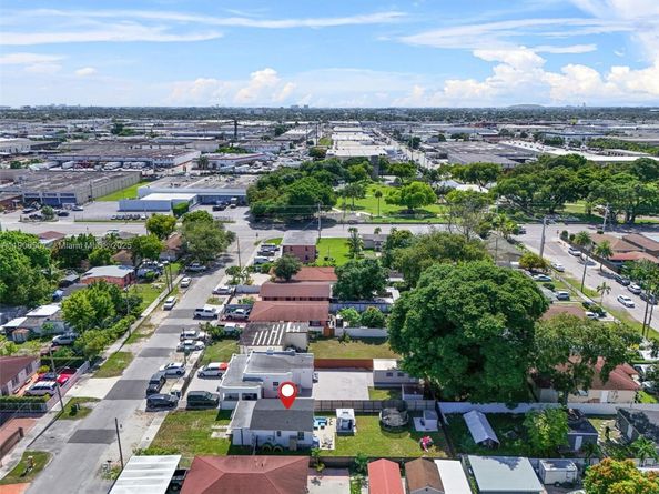 3143 NW 59th St, Miami FL 33142