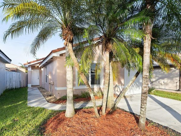 17753 SW 24th Ct, Miramar FL 33029