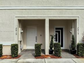 2819 NW 181st St, Miami Gardens FL 33056