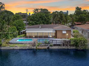 12488 N Bayshore Dr