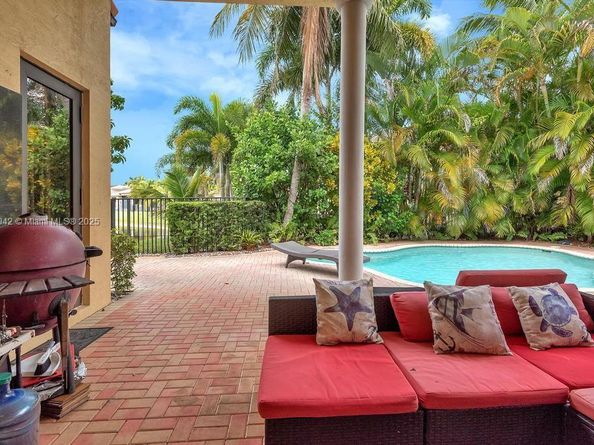 17931 Lake Azure Way, Boca Raton FL 33496