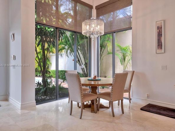 17931 Lake Azure Way, Boca Raton FL 33496
