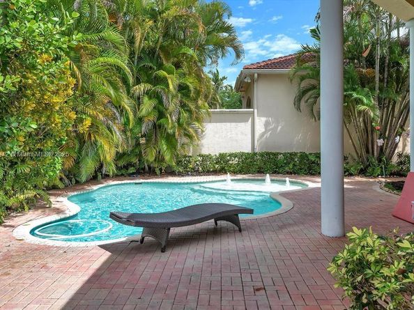 17931 Lake Azure Way, Boca Raton FL 33496