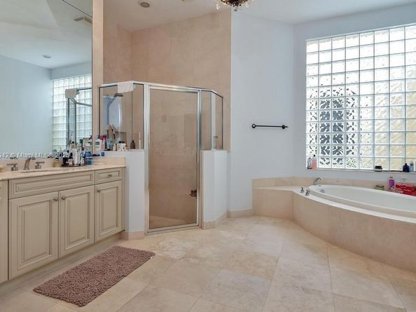 17931 Lake Azure Way, Boca Raton FL 33496
