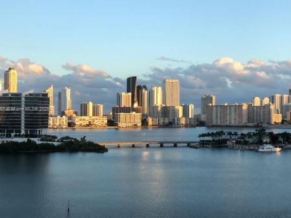 3300 NE 188th St LPH11, Aventura FL 33180