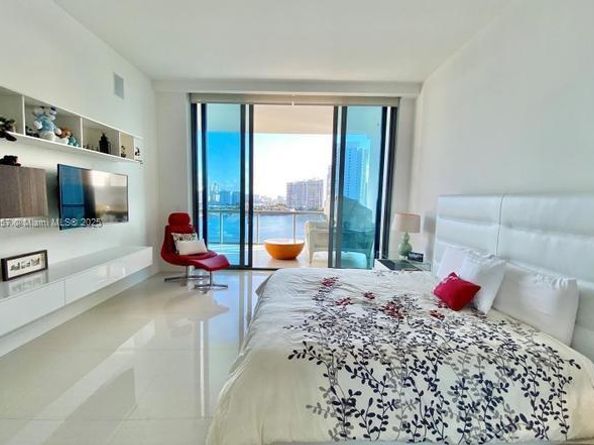 3300 NE 188th St LPH11, Aventura FL 33180