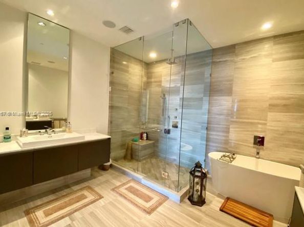 3300 NE 188th St LPH11, Aventura FL 33180