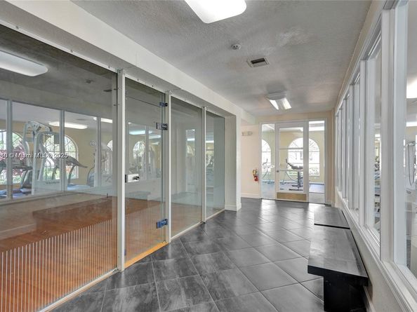 22102 Glenmoor Dr 102, West Palm Beach FL 33409