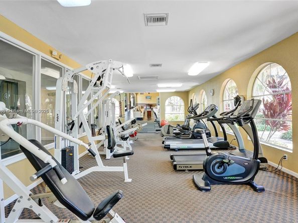 22102 Glenmoor Dr 102, West Palm Beach FL 33409