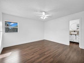 7911 SW 9th St, North Lauderdale FL 33068