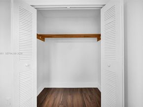 7911 SW 9th St, North Lauderdale FL 33068