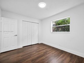 7911 SW 9th St, North Lauderdale FL 33068