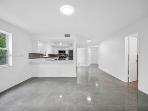 7911 SW 9th St, North Lauderdale FL 33068