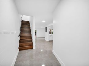 7911 SW 9th St, North Lauderdale FL 33068