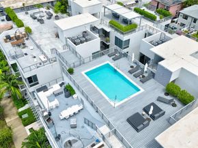 545 SW 11th St 105, Miami FL 33129