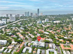 545 SW 11th St 105, Miami FL 33129