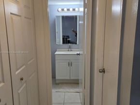 116 Lake Emerald Dr 109, Oakland Park FL 33309