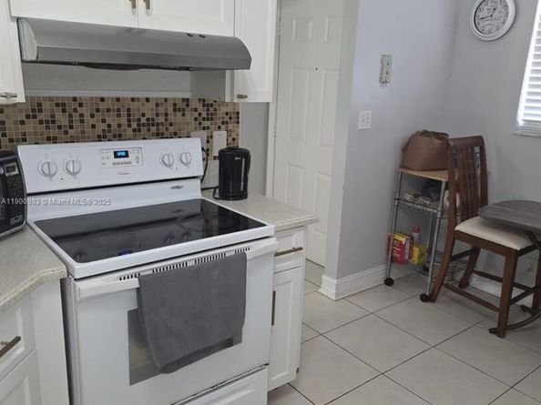 116 Lake Emerald Dr 109, Oakland Park FL 33309