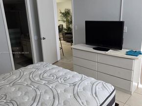 116 Lake Emerald Dr 109, Oakland Park FL 33309