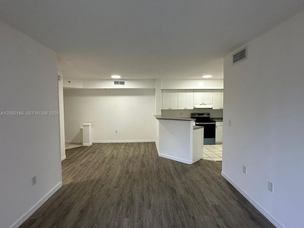 17602 NW 25th Ave 304, Miami Gardens FL 33056