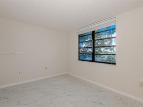 1100 Colony Point Cir 208, Pembroke Pines FL 33026